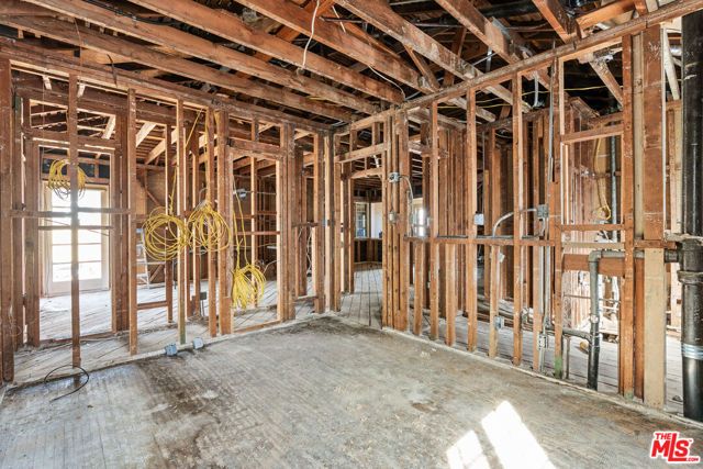 1505 N Naomi Street, Burbank, CA 91505