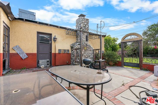 1505 N Naomi Street, Burbank, CA 91505