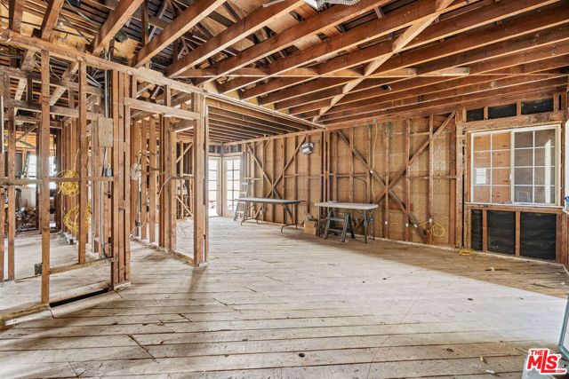 1505 N Naomi Street, Burbank, CA 91505