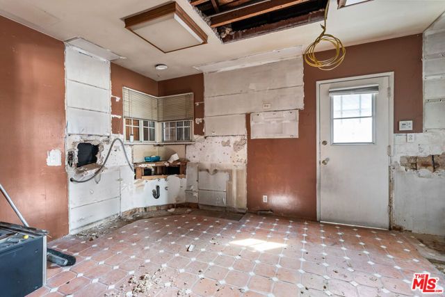 1505 N Naomi Street, Burbank, CA 91505