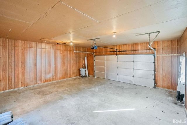 105 S SYCAMORE Street, Galveston, IN 46932