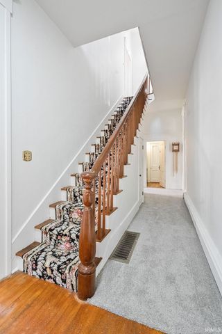 105 S SYCAMORE Street, Galveston, IN 46932