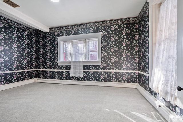 105 S SYCAMORE Street, Galveston, IN 46932