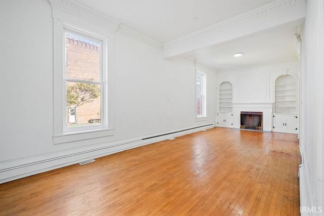 105 S SYCAMORE Street, Galveston, IN 46932