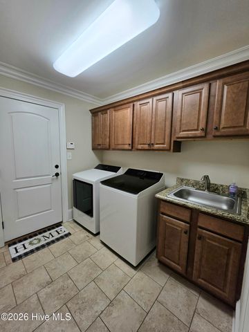 3605 Prestwick Place, Greenville, NC 27834