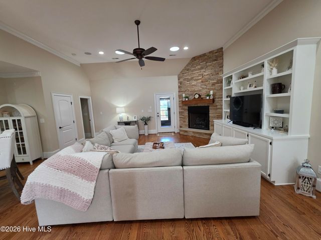 3605 Prestwick Place, Greenville, NC 27834