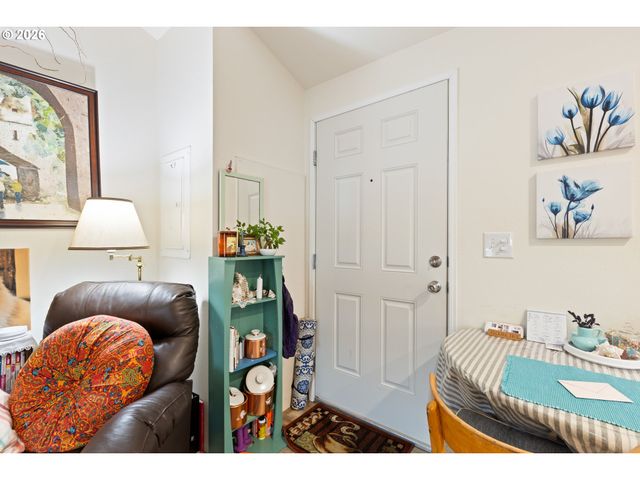 119 OAK LEAF Ln, Winston, OR 97496