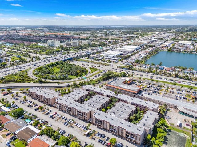 1900 W 68th St F302, Hialeah, FL 33014