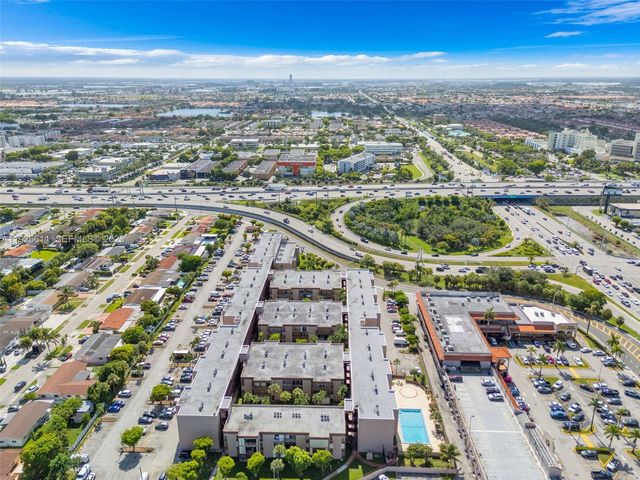 1900 W 68th St F302, Hialeah, FL 33014