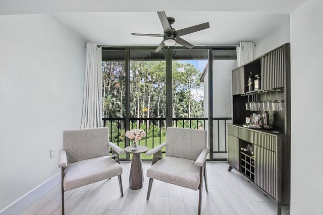 21362 Juego Circle D, Boca Raton, FL 33433