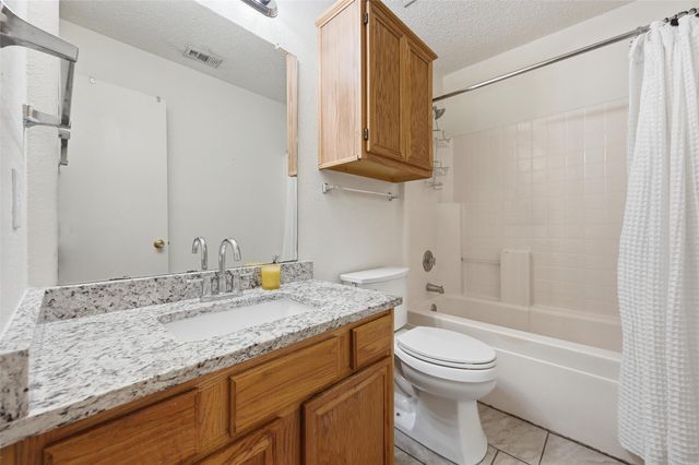 6118 Wall Street, Arlington, TX 76018