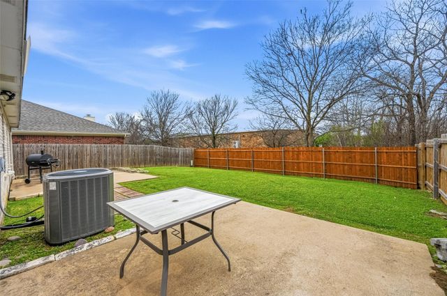 6118 Wall Street, Arlington, TX 76018