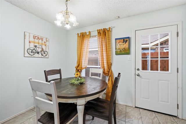 6118 Wall Street, Arlington, TX 76018