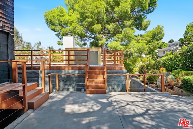 23685 Clover Trail, Calabasas, CA 91302