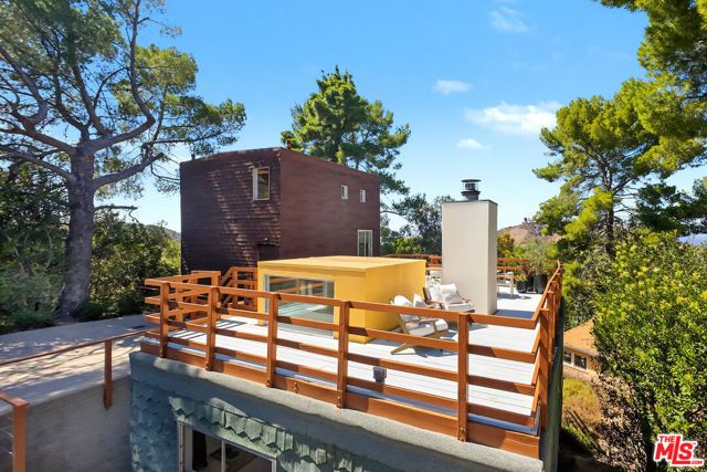 23685 Clover Trail, Calabasas, CA 91302