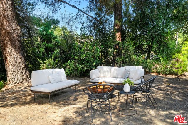 23685 Clover Trail, Calabasas, CA 91302