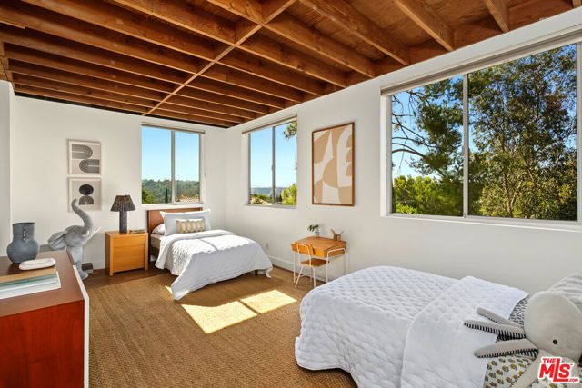 23685 Clover Trail, Calabasas, CA 91302