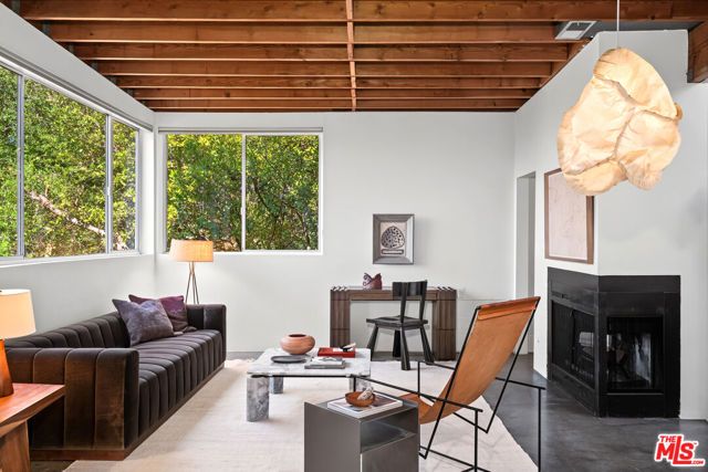 23685 Clover Trail, Calabasas, CA 91302
