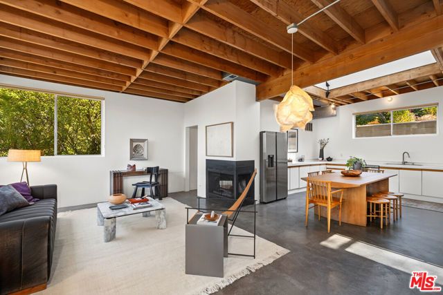 23685 Clover Trail, Calabasas, CA 91302