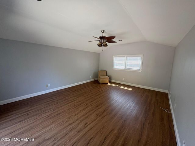 15 Saint James Place, Keansburg, NJ 07734