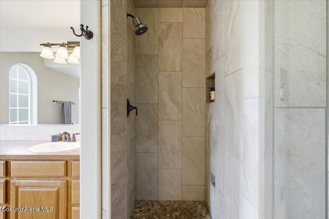 3732 N Miners Loop, Coeur D'alene, ID 83815