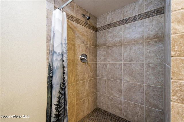 3732 N Miners Loop, Coeur D'alene, ID 83815