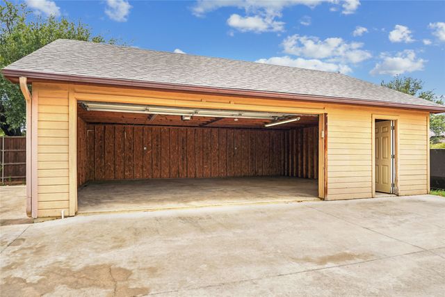 1570 Karen Drive, Argyle, TX 76226