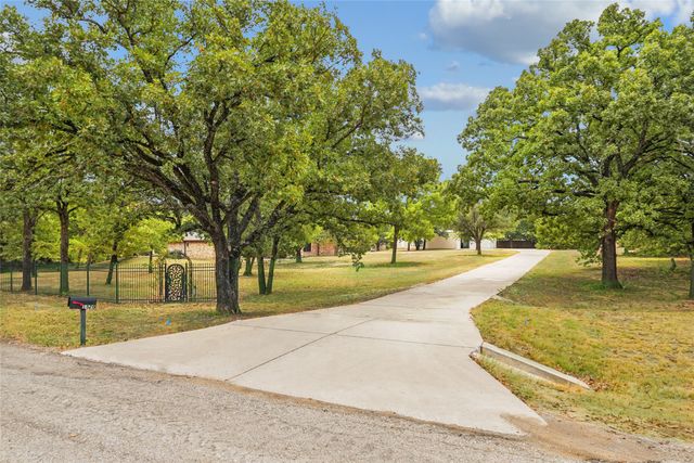 1570 Karen Drive, Argyle, TX 76226
