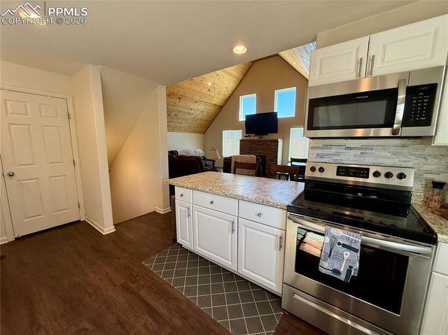 61 Stripling Lane, Divide, CO 80814