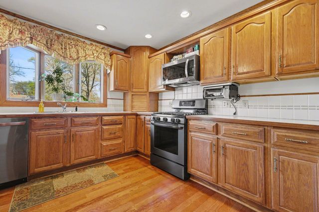 314 W Cass Street, Greenville, MI 48838