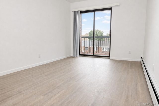 14434 37th Avenue 402, Flushing, NY 11354