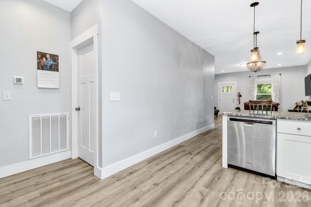 330 Old County Home Road, Asheville, NC 28806
