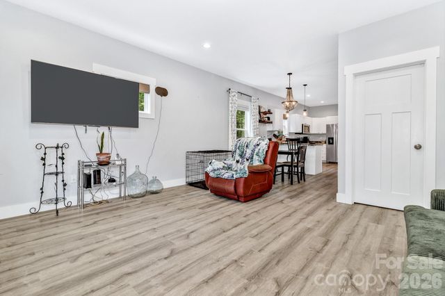 330 Old County Home Road, Asheville, NC 28806