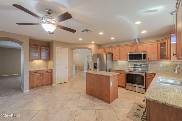 1284 W AVALON CANYON Drive, Casa Grande, AZ 85122