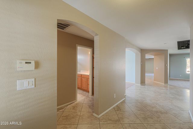 1284 W AVALON CANYON Drive, Casa Grande, AZ 85122