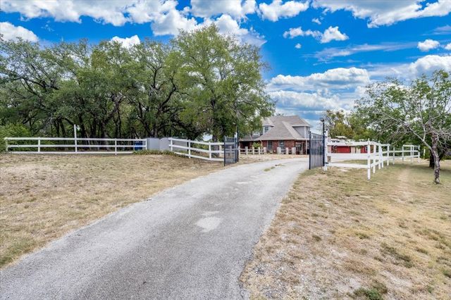9500 Boat Club Road, Fort Worth, TX 76179