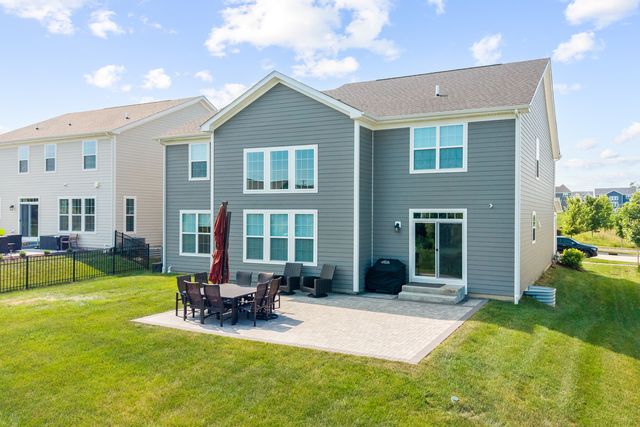 1888 Sagebrook Drive, South Elgin, IL 60177