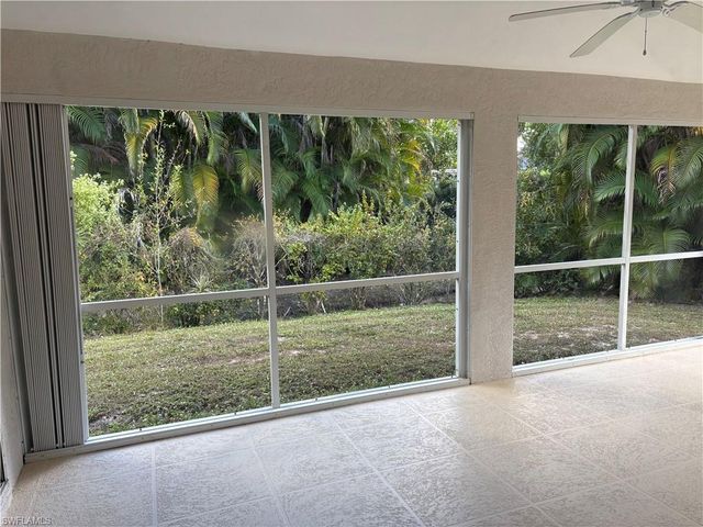 804 Bluebird ST, Naples, FL 34104