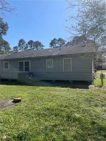 318 Sutherland Drive, Chickasaw, AL 36611