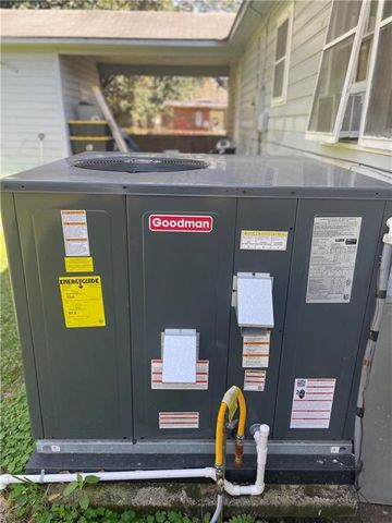 318 Sutherland Drive, Chickasaw, AL 36611