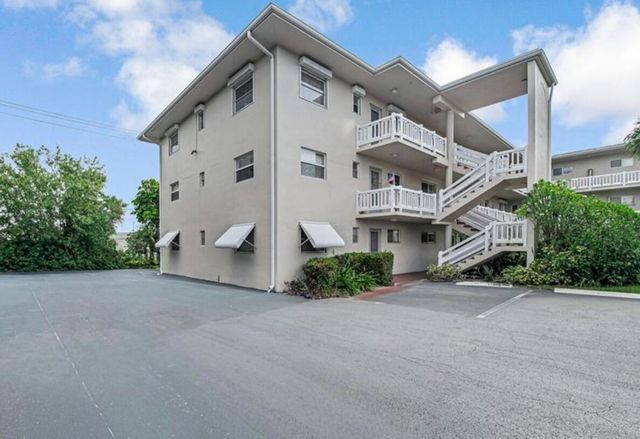 2855 Garden Drive S 102, Lake Worth Beach, FL 33461
