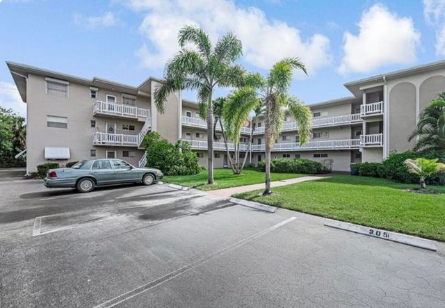2855 Garden Drive S 102, Lake Worth Beach, FL 33461