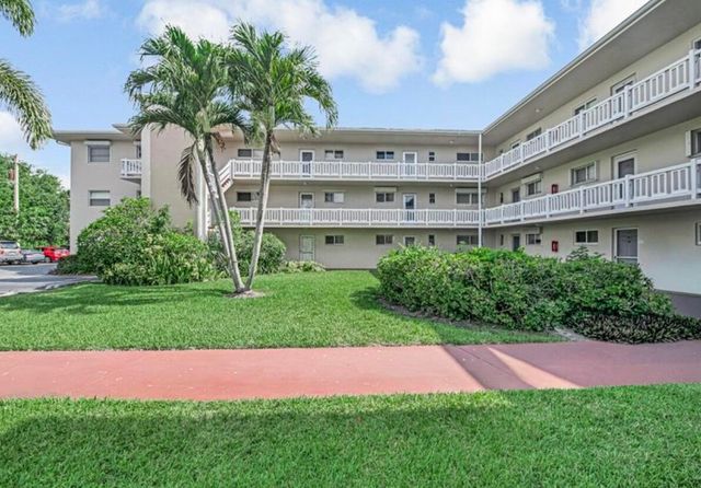 2855 Garden Drive S 102, Lake Worth Beach, FL 33461