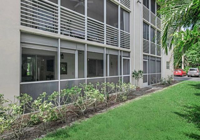 2855 Garden Drive S 102, Lake Worth Beach, FL 33461