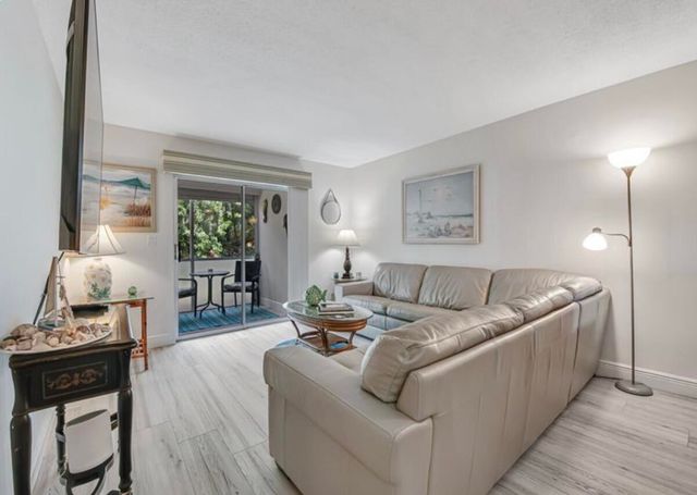 2855 Garden Drive S 102, Lake Worth Beach, FL 33461