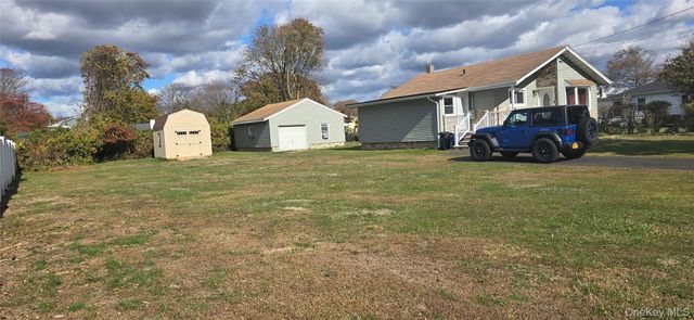 19 Kent Drive, Shirley, NY 11967