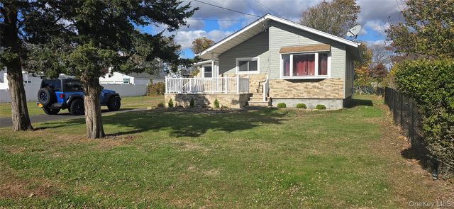 19 Kent Drive, Shirley, NY 11967
