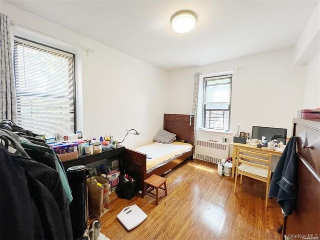 11219 34th Avenue F, Corona, NY 11368