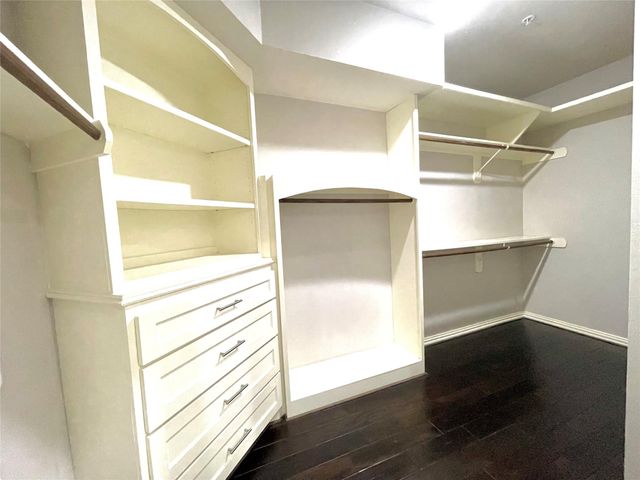 2111 Welch Street B110, Houston, TX 77019