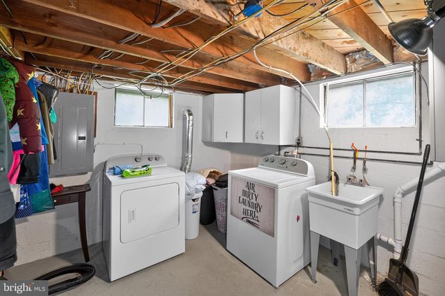 8354 ROCKY SPRINGS RD, Frederick, MD 21702